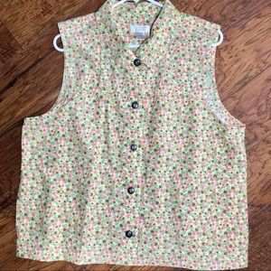 Floral sleeveless button down shirt